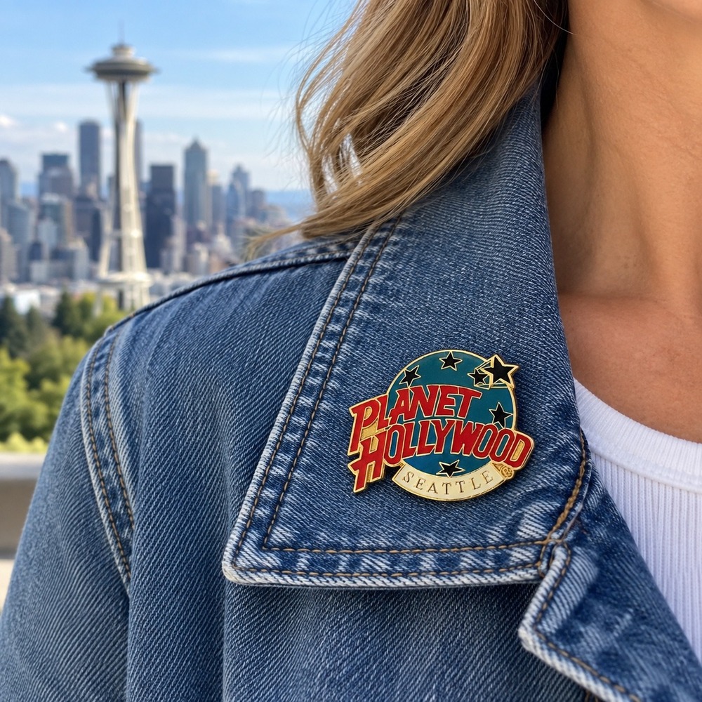 Planet Hollywood Seattle Lapel Pin Unisex OS Gold Red Souvenir Enamel Logo